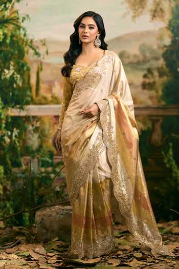 Buy_Samyukta Singhania_Gold Organza Sweetheart Neck Hand Embroidered Saree And Blouse Set _Online_at_Aza_Fashions