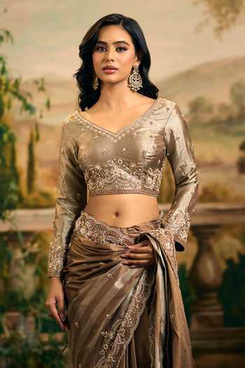 Samyukta Singhania_Brown Tissue V-neck Shaded Banarasi Saree And Blouse Set _at_Aza_Fashions