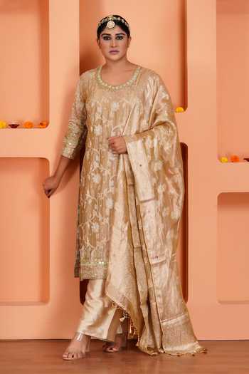 Sheeshakari Floral Pattern Silk Kurta Set 