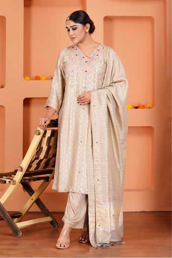 Sheeshakari Hand Embroidered Silk Kurta Set 