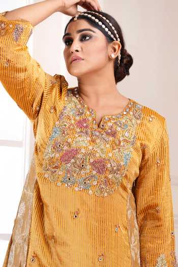 Buy_Sheeshakari_Yellow Silk V-neck, Yes Embroidered Yoke Kurta Set 