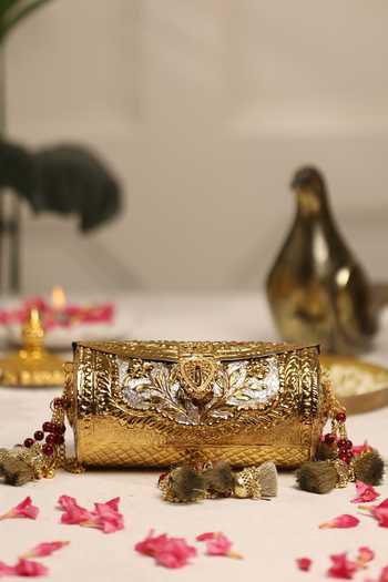 5elements Varnika Embellished Clutch 