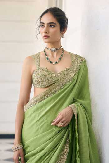 Buy Awigna Green Georgette, Satin, Net Sweetheart Neck Zuhur Saree And Blouse Set Online at Aza Fashions Buy_Awigna_Green Georgette, Satin, Net Sweetheart Neck Zuhur Saree And Blouse Set _Online_at_Aza_Fashions