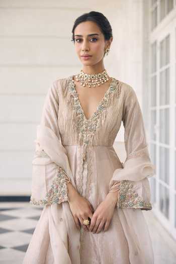 Shop Awigna Ivory Tissue, Organza V-neck Calla Seauins Anarkali Set Online at Aza Fashions Shop_Awigna_Ivory Tissue, Organza V-neck Calla Seauins Anarkali Set _Online_at_Aza_Fashions