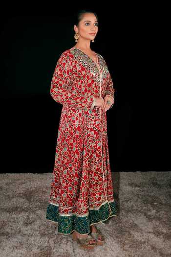 Sheeshakari_Red Silk V-neck Ajrakh Print Kurta With Pant _Online_at_Aza_Fashions