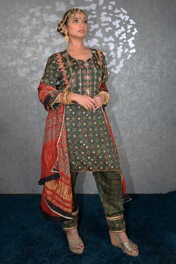 Buy_Sheeshakari_Green Silk Round Neck, Yes Ajrakh Pattern Kurta Set _Online_at_Aza_Fashions