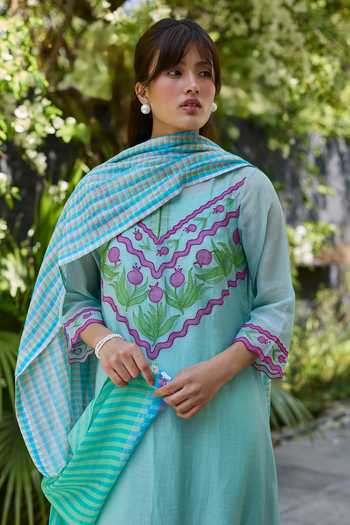 Surmaye_Blue Chanderi Boat Neck, Yes Pomegranate Embroidered Kurta And Pant Set _at_Aza_Fashions
