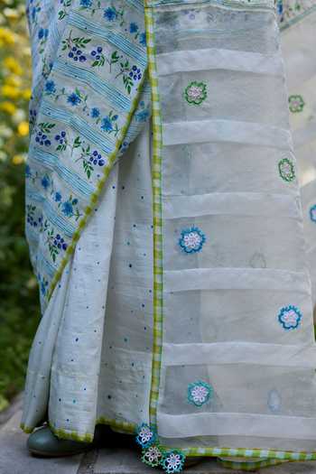 Buy_Surmaye_Ivory Silk Hidden Orchard Saree _Online_at_Aza_Fashions