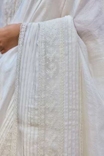 Buy_Surmaye_Ivory Silk, Organza Wander Trail Embroidered Saree _Online_at_Aza_Fashions