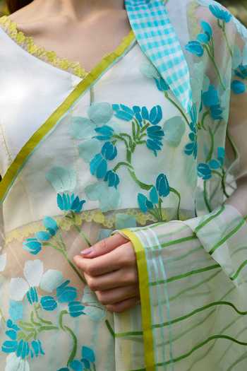 Buy_Surmaye_Ivory Silk, Organza Water To Wood Jamdani Saree 