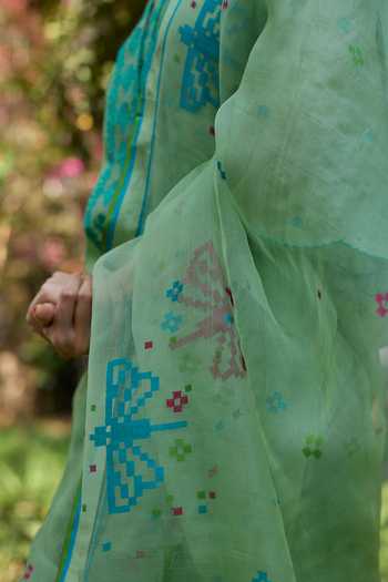 Buy_Surmaye_Green Silk, Organza Garden Butterfly Jamdani Saree _Online_at_Aza_Fashions