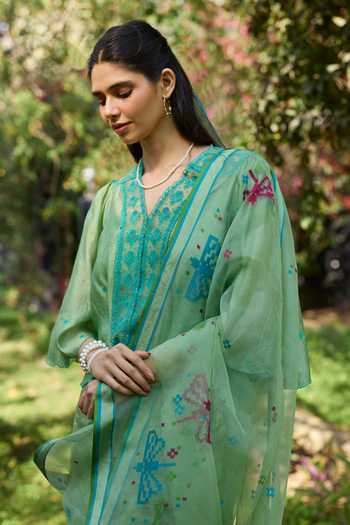 Shop_Surmaye_Green Silk, Organza Garden Butterfly Jamdani Saree _Online_at_Aza_Fashions