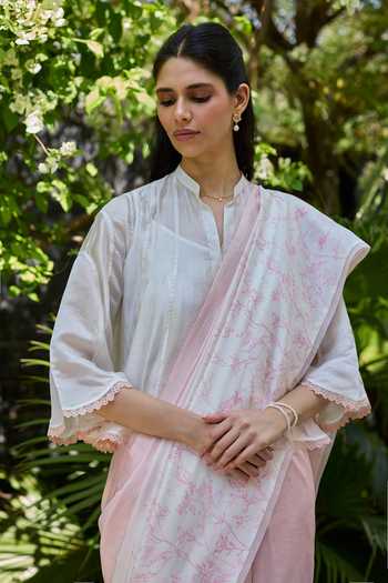 Shop_Surmaye_Pink Silk Once Upon A Garden Print Saree 