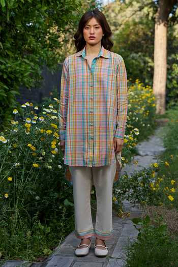 Surmaye Field To Shore Checkered Kurta & Pant Set 
