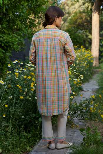 Surmaye Field To Shore Checkered Kurta & Pant Set 