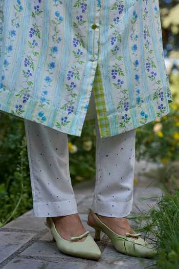 Shop_Surmaye_Ivory Chanderi Mandarin Collar, Yes Hidden Orchard Print Kurta And Pant Set _Online_at_Aza_Fashions
