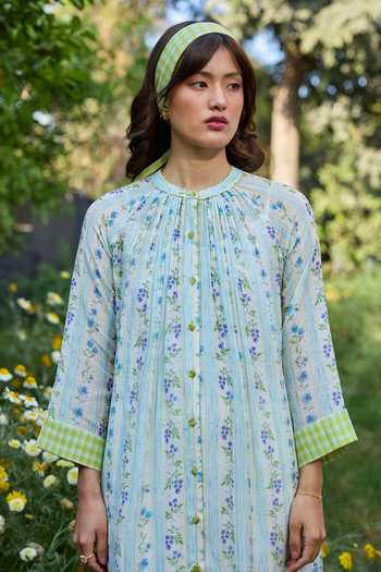 Buy_Surmaye_Ivory Chanderi Mandarin Collar, Yes Hidden Orchard Print Kurta And Pant Set 