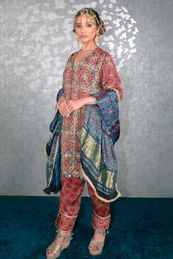Buy_Sheeshakari_Red Silk V-neck Ajrakh Pattern Kurta Set _Online_at_Aza_Fashions