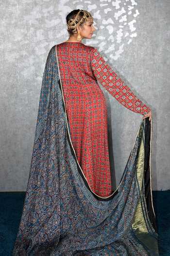 Sheeshakari Ajrakh Pattern Silk Kurta Set 