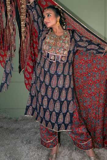 Sheeshakari Black Silk Ajrakh Pattern Kurta Set at Aza Fashions Sheeshakari_Black Silk Ajrakh Pattern Kurta Set _at_Aza_Fashions
