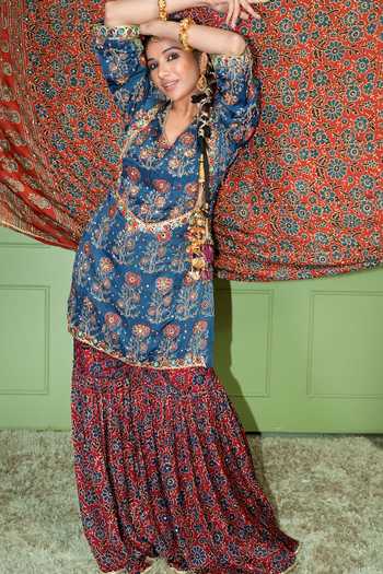Sheeshakari Blue Silk V-neck, Yes Ajrakh Pattern Kurta Set at Aza Fashions Sheeshakari_Blue Silk V-neck, Yes Ajrakh Pattern Kurta Set _at_Aza_Fashions