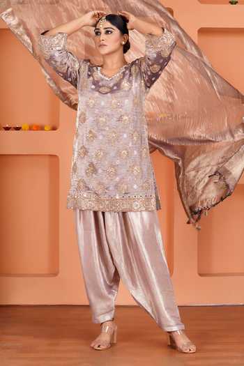 Buy_Sheeshakari_Purple Silk Scoop Neck Butti Pattern Kurta Set 
