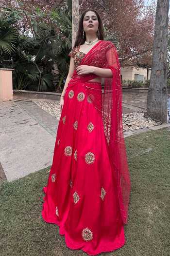Buy_Lasha_Coral Silk, Satin, Net Sweetheart Neck Hand Embroidered Lehenga Set _Online_at_Aza_Fashions