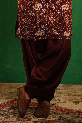 Ahi Clothing Maroon Silk, Georgette Patola Print Kurta Salwar Set Online at Aza Fashions Ahi Clothing_Maroon Silk, Georgette Patola Print Kurta Salwar Set _Online_at_Aza_Fashions