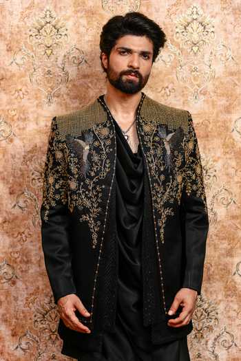 Yajy By Aditya Jain Black Suiting Shahi Mehfil Embroidered Jacket And Kurta Set at Aza Fashions Yajy By Aditya Jain_Black Suiting Shahi Mehfil Embroidered Jacket And Kurta Set _at_Aza_Fashions