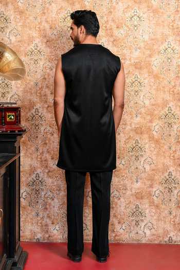 Shop_Yajy By Aditya Jain_Black Suiting Baishakhi Sahi Embroidered Jacket And Kurta Set _Online_at_Aza_Fashions