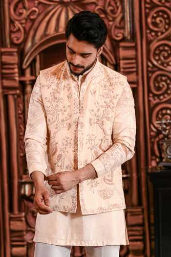 Buy_Yajy By Aditya Jain_Ivory Silk Embroidery Agniborsho Shahi Bundi Kurta Set _Online_at_Aza_Fashions