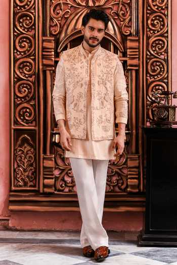 Yajy By Aditya Jain Agniborsho Shahi Embroidered Bundi Kurta Set 