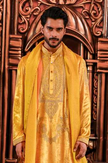 Buy_Yajy By Aditya Jain_Yellow Velvet Agniborsho Embroidered Kurta Set _Online_at_Aza_Fashions