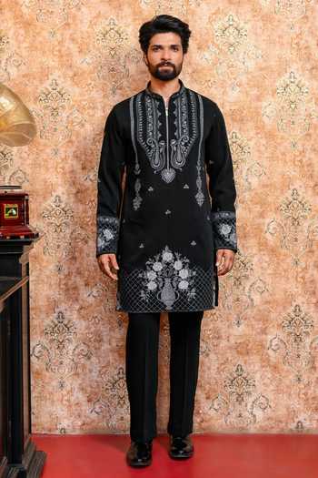 Yajy By Aditya Jain Black Suiting Ebon Dhushor Embroidered Kurta And Pant Set at Aza Fashions Yajy By Aditya Jain_Black Suiting Ebon Dhushor Embroidered Kurta And Pant Set _at_Aza_Fashions