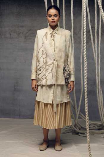 Kritika Murarka_Ivory Silk, , Handloom Shawl Neck Jute Embroidered Kimono Jacket _Online_at_Aza_Fashions
