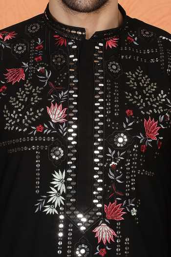 Shop Aham-Vayam Black Silk, Cotton Embroidered Kurta Set Online at Aza Fashions Shop_Aham-Vayam_Black Silk, Cotton Embroidered Kurta Set _Online_at_Aza_Fashions