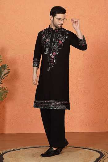 Shop Aham-Vayam Black Silk, Cotton Embroidered Kurta Set Shop_Aham-Vayam_Black Silk, Cotton Embroidered Kurta Set