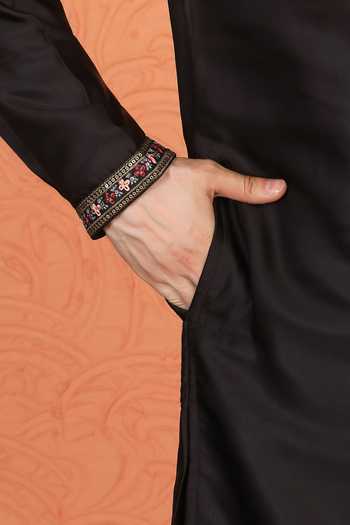 Buy_Aham-Vayam_Black Silk, Cotton Kurta And Pant Set 