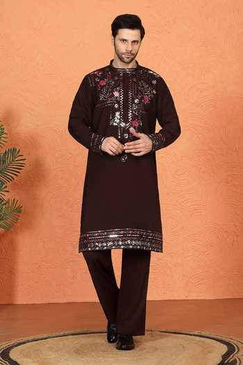 Aham-Vayam Embroidered Cotton Silk Kurta Set 
