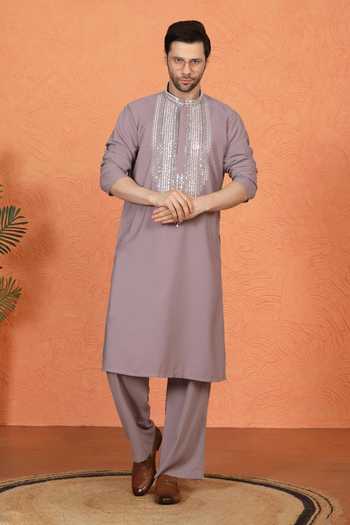 Aham-Vayam Embroidered Cotton Kurta & Pant Set 