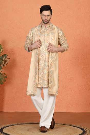 Aham-Vayam Embroidered Cotton Kurta Set 