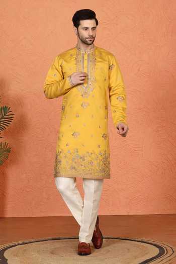 Aham-Vayam Embroidered Cotton Kurta & Pant Set 