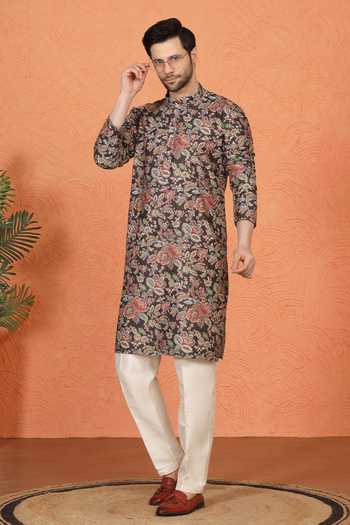 Shop Aham-Vayam Black Cotton Printed Kurta And Pant Set Shop_Aham-Vayam_Black Cotton Printed Kurta And Pant Set