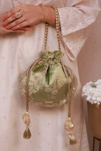 Amyra Suki Velvet Scallop Embroidered Potli 