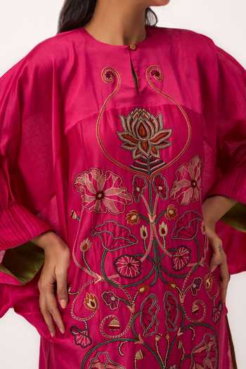 Ruchi Marodia_Pink Chanderi Round Neck, Yes Lotus Jaal Kurta And Pant Set _at_Aza_Fashions
