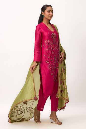 Buy_Ruchi Marodia_Pink Chanderi V-neck, Yes Lotus Bloom Jaal Kurta Set _Online_at_Aza_Fashions