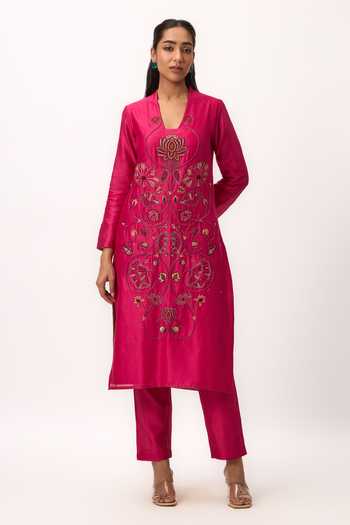Buy_Ruchi Marodia_Pink Chanderi V-neck, Yes Lotus Bloom Jaal Kurta Set 