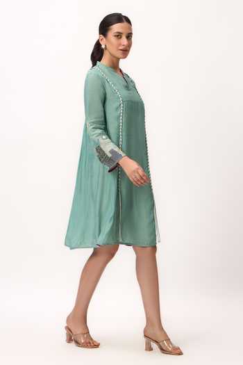 Ruchi Marodia Green Muslin, Silk Split V-neck Shami Whisper Dress Online at Aza Fashions Ruchi Marodia_Green Muslin, Silk Split V-neck Shami Whisper Dress _Online_at_Aza_Fashions