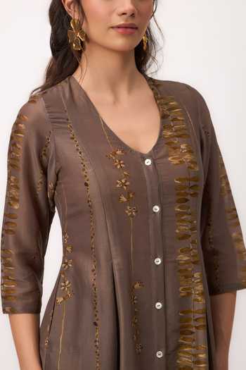 Shop_Ruchi Marodia_Brown Chanderi V-neck, Yes Printed Kurta Set 