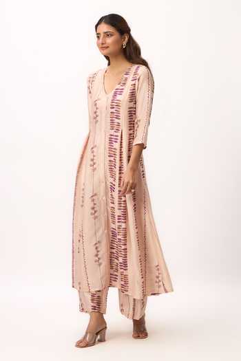 Shop_Ruchi Marodia_Pink Chanderi V-neck Watercolor Stripe Print Kurta Set _Online_at_Aza_Fashions